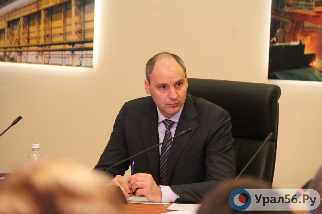    Экс-губернатор Оренбургской области Денис Паслер назвал инцидент с попыткой нападения «человеческим фактором»
