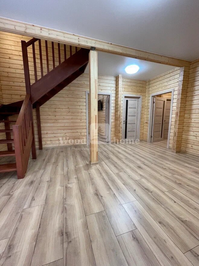 На фото: работа компании «Wood home»