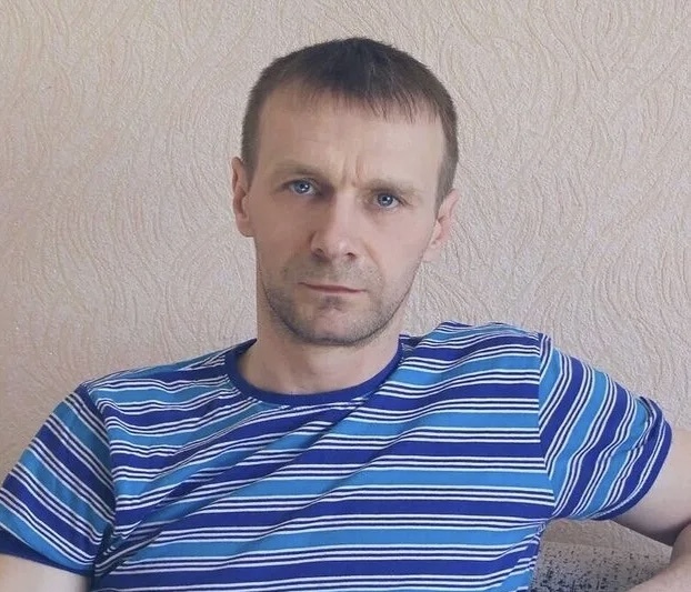 Сожитель потребовал, чтобы я вставала в пять утра ради его рубашек. Указала на гладильную доску — и ушла спать