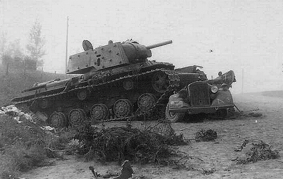 КВ-1 в бою