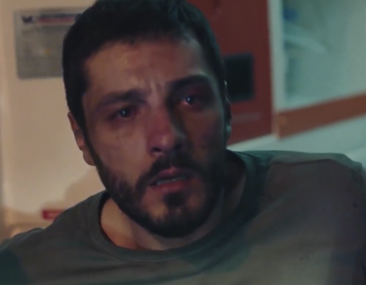 Кадр из сериала.