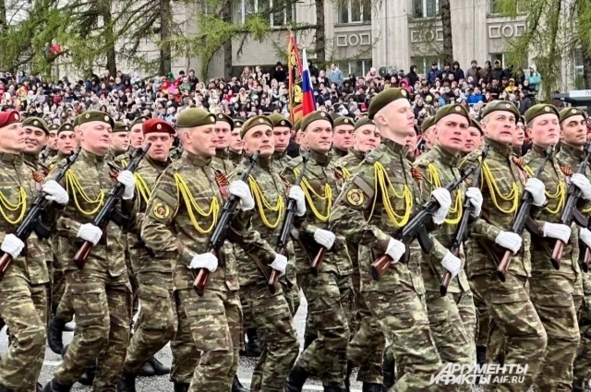    Репетиции Торжественного прохождения войск Пермского гарнизона будут проходить на Октябрьской площади.