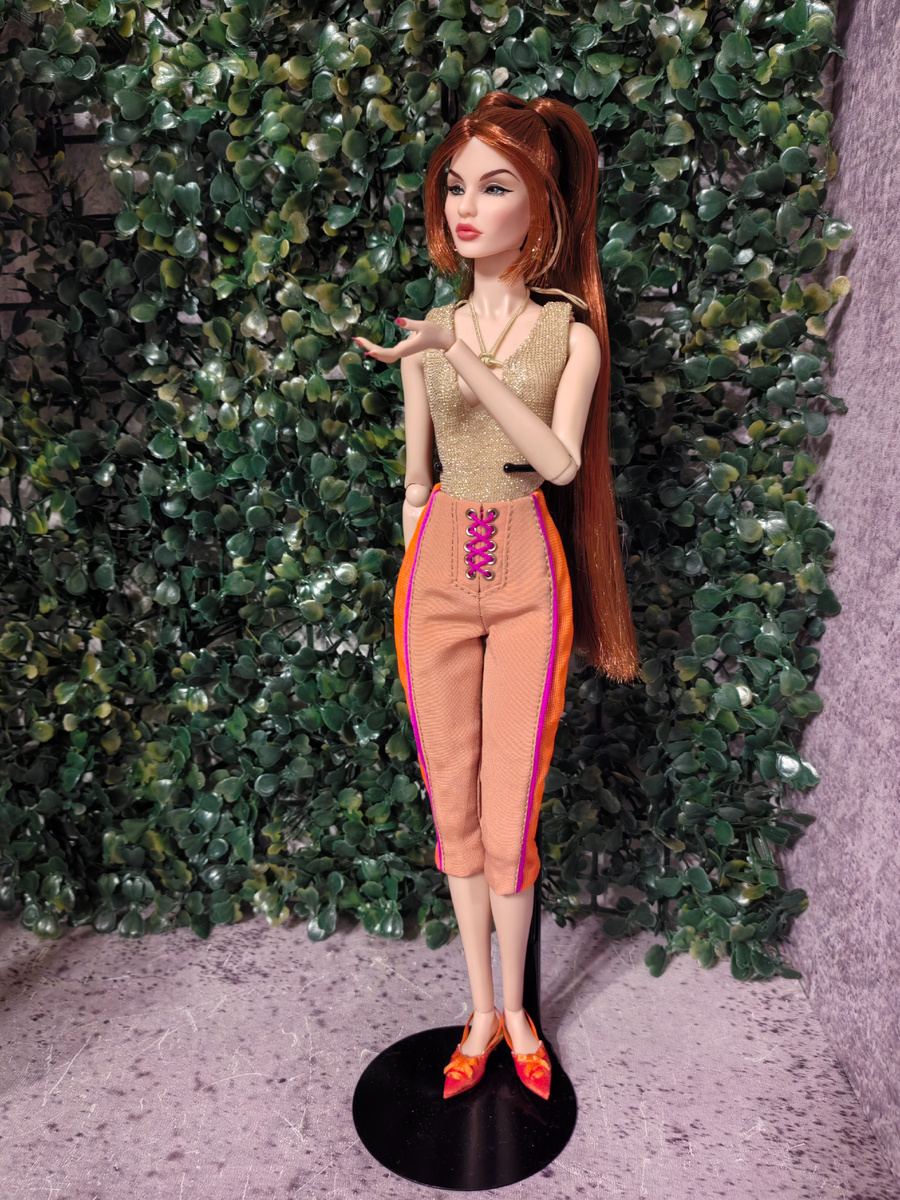 Integrity Toys Fashion Royalty Rayna MVP Nu Face Rayna W Club Event