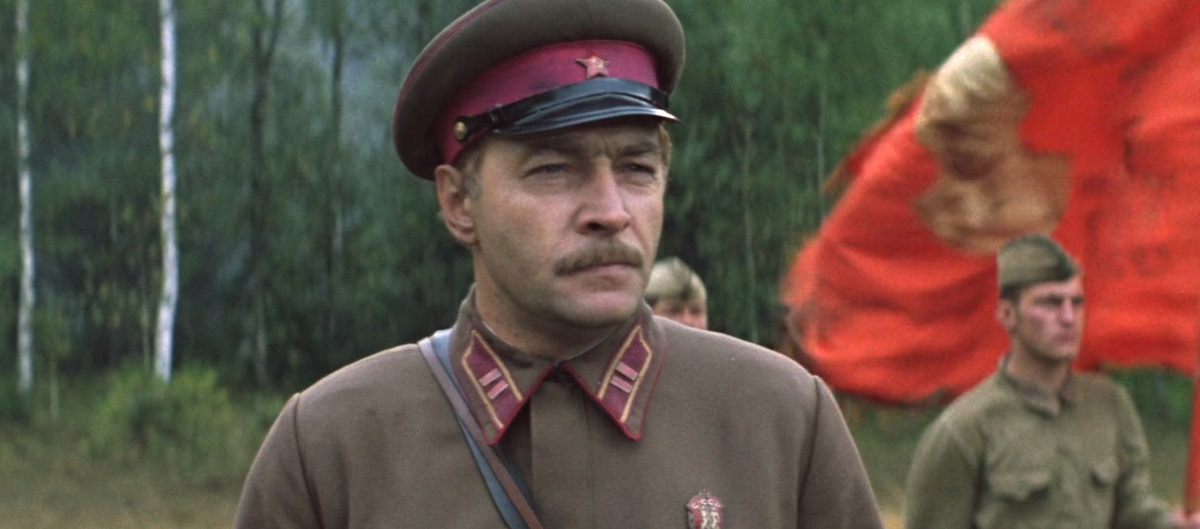 Кадр из кинофильма "Фронт без флангов", 1974 г., режиссер Игорь Гостев, сценарист Семён Днепров, композитор Вениамин Баснер (скриншот)