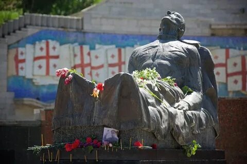 СКолько грузин ушло на фронты ВОВ? Как в стране относятся к этому сегодня?