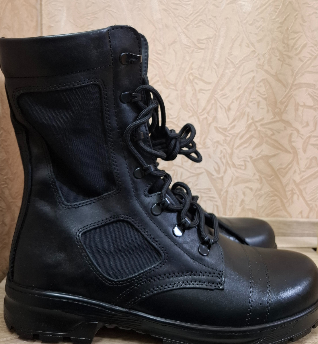 Берцы 7100 руб.