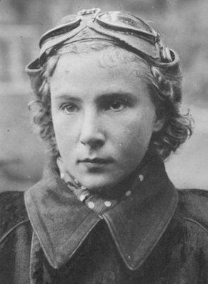 Лидия Владимировна Литвяк (фото взято из ru.wiikipedia)