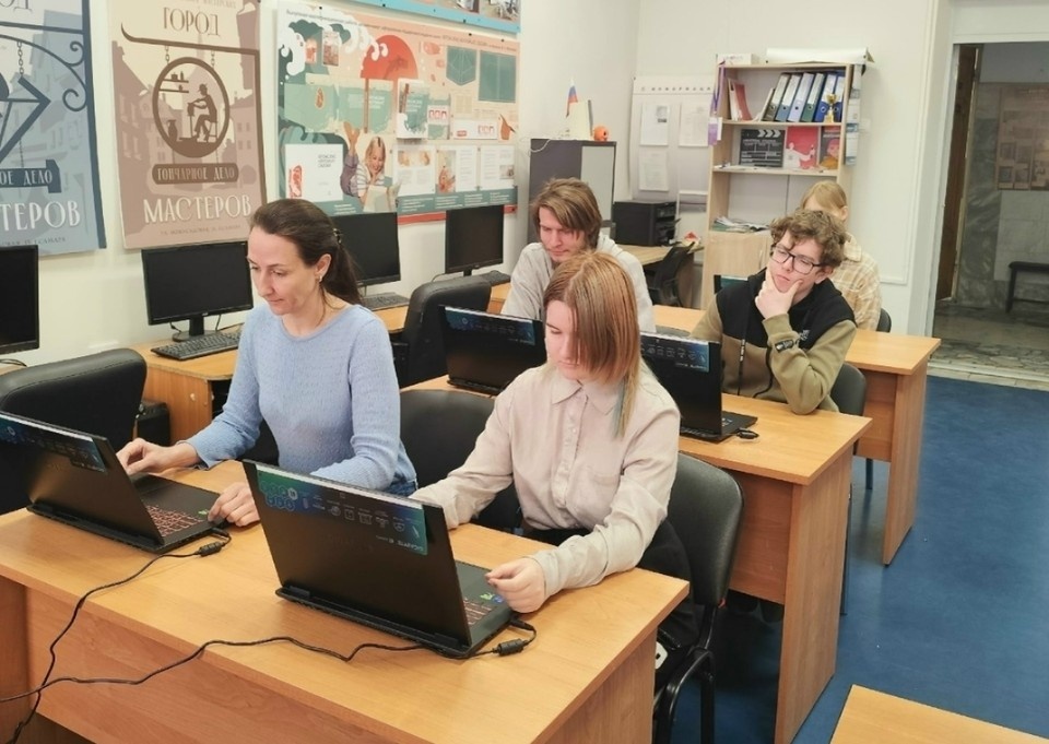    Благодаря новой технике студенты могут заниматься проектированием в актуальных программах и более глубоко изучать свою профессию. Фото: Минкульт Самарской области