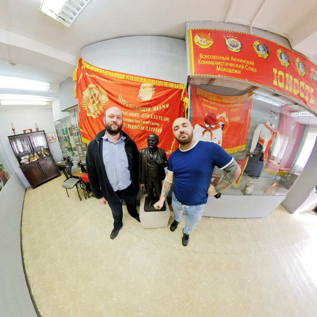 Олег Бабкин и Дмитрий Нуриев в Ленинск-Кузнецком краеведческом музее