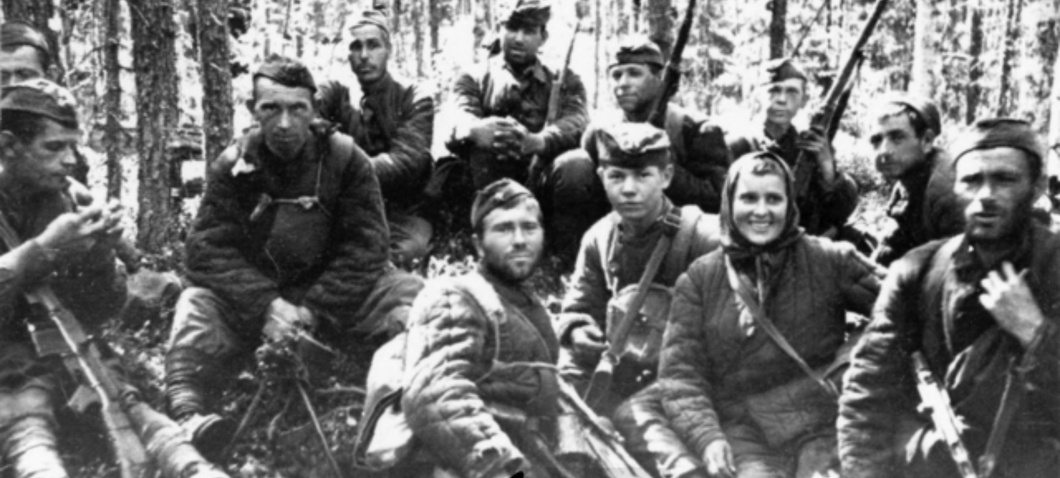 Бойцы отряда «Вперёд». 1942 год. Источник: rkna. ru