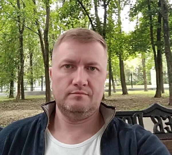 Гражданский муж думал, что я в Калуге, и привёл девушку домой. Я заблокировала их в спальне через приложение до своего прихода