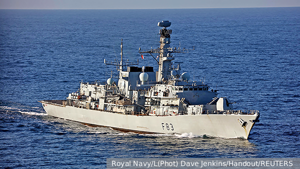     Фото: Royal Navy/L(Phot) Dave Jenkins/Handout/REUTERS    
 Текст: Александр Тимохин