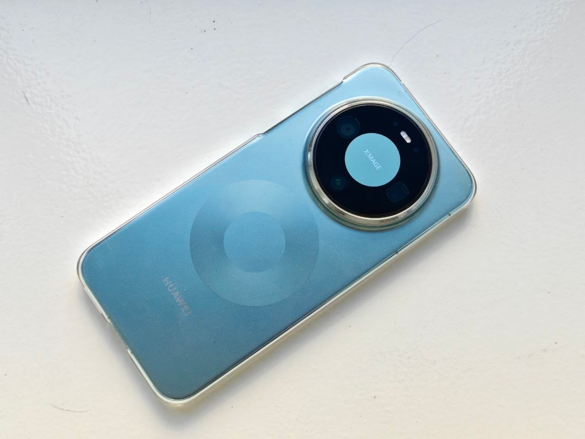Mate 80 Pro в комплектном бампере