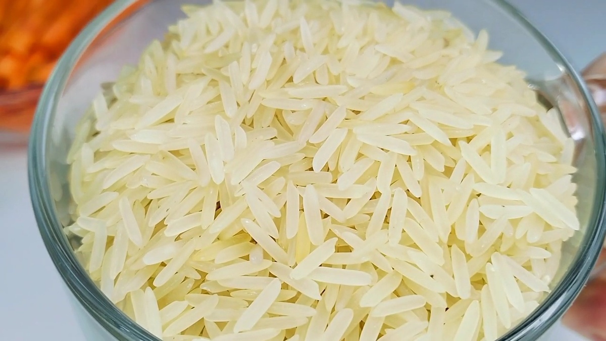 Индийский рис басмати длиннозёрный пропаренный 