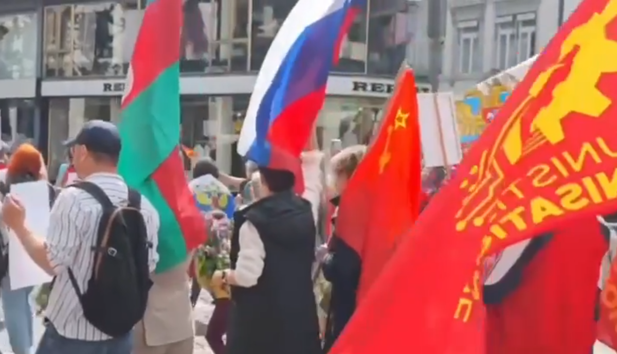 Бессмертный полк в одном из европейских городов