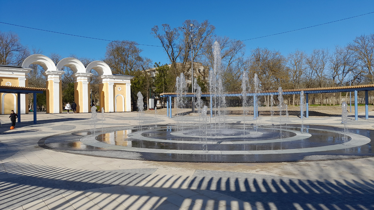Фонтан в Приморском парке