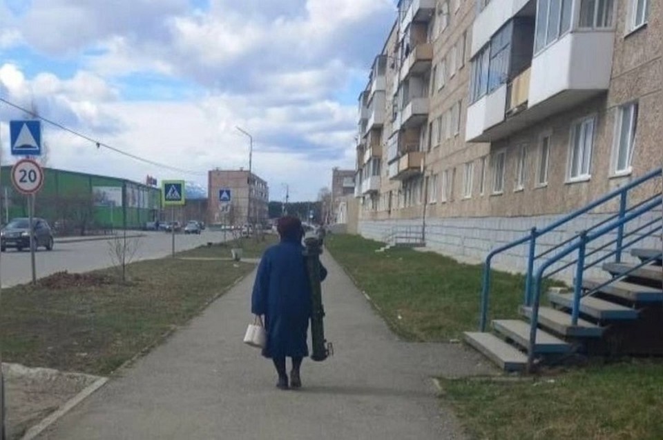    Женщина извинилась перед горожанами за беспокойство. Фото: группа «Подслушано Североуральск 18+» во «Вконтакте»