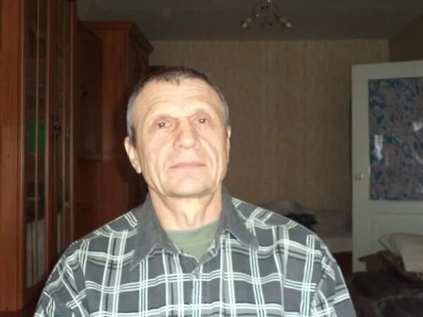 Отец 15 лет лупил меня и мать. В мои 30 он сломал бедро и потребовал ухода, а я отвезла его в пансионат