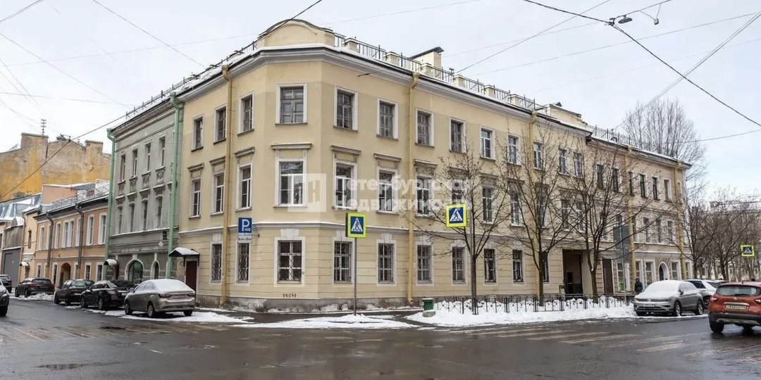Перспективная трёхкомнатная квартира на Покровском острове Санкт-Петербурга