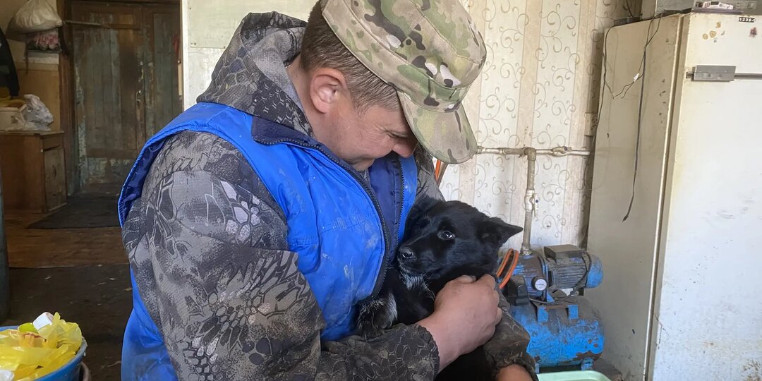 Нам везут крупу, а зарплата не выплачена.