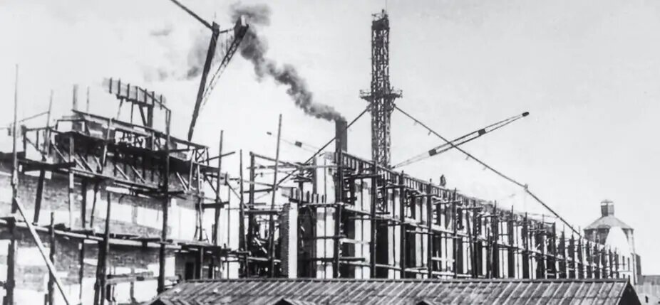 04 мая 2026
Строительство Челябинского трубопрокатного завода. Фото: Фотоальбом ЧТПЗ https://regions.kp.ru/chel/fotoalbom-chtpz/