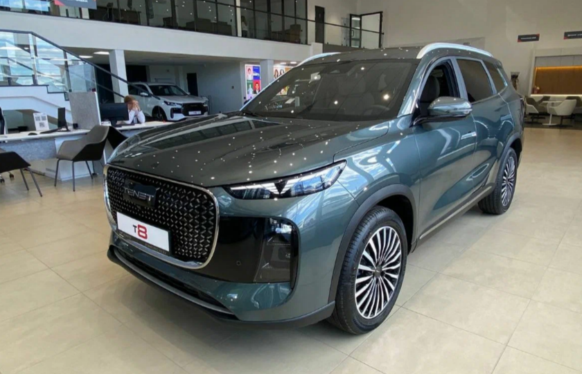 Заехал к дилеру. За сколько мне предложили купить Tenet T8? Какие скидки есть?