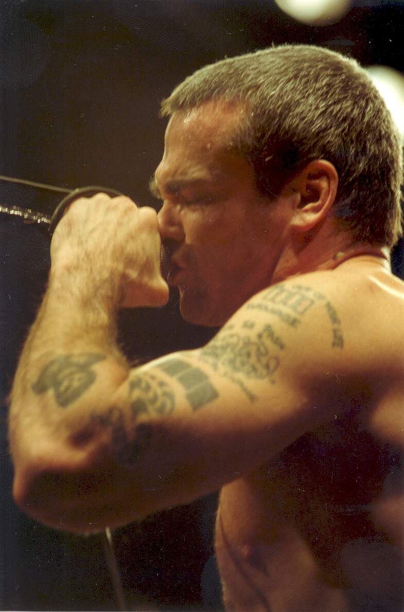 Генри Роллинз на выступлении Rollins Band в эпоху Nice. Фото из открытых источников.