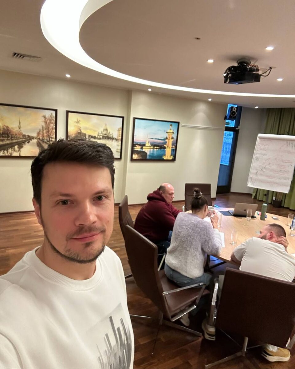 Автор статьи: Орлан Евгений, предприниматель и социальный инженер. Проводит тренинги по модерации и ретриты для форум-групп.