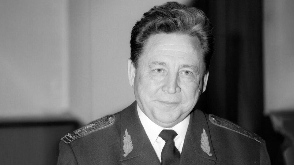    Экс-начальник войск РХБЗ России генерал Петров найден мертвым в Москве Александра Яковлева/ТАСС
