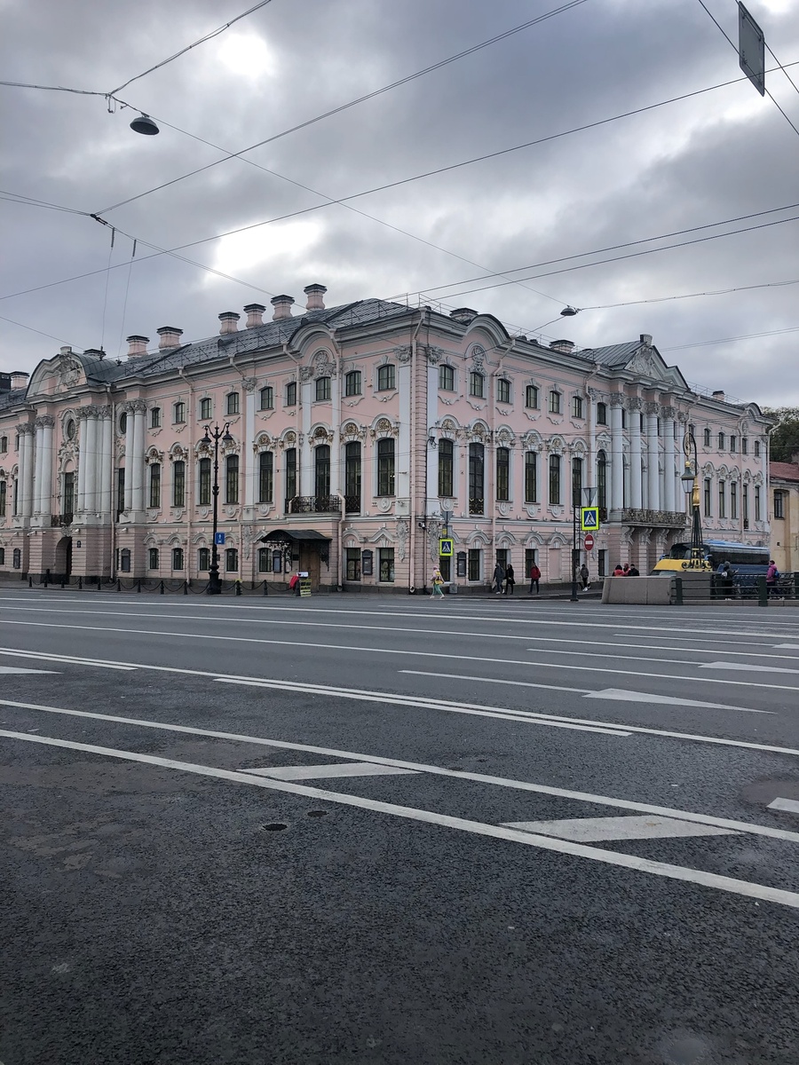 Строгановский дворец. Фото автора.