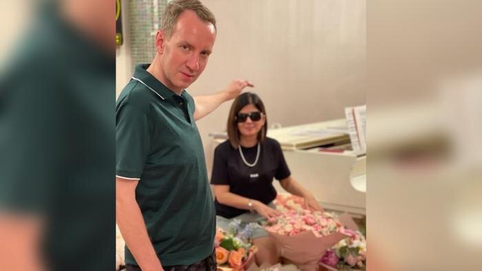 Диана Гурцкая со своим покойным мужем Петром Кучеренко. Обложка © VK / Диана Гурцкая | Официальная группа