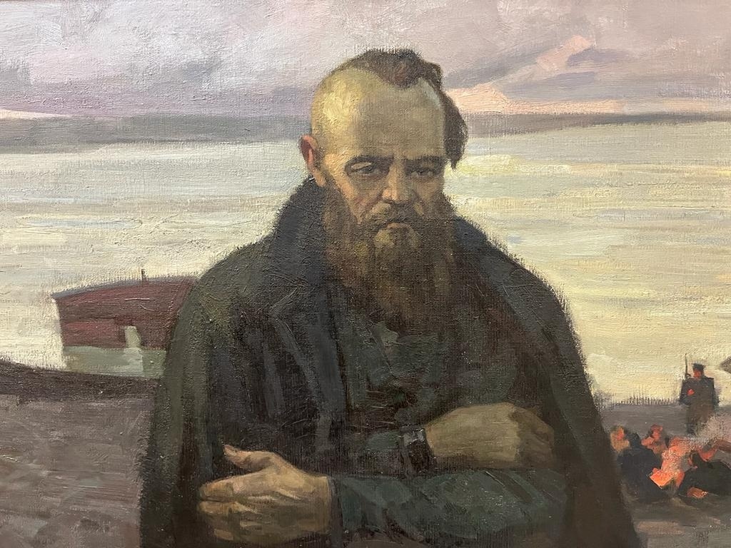 В Семее  в литературно-мемориальном музее Ф.М.Достоевского выставлен малоизвестный портрет писателя  «Достоевский в Омске». Автором портрета является  Омский  художник Константин Щекотов. Музей приобрел  произведение в 1970 году.  На картине он стоит на берегу Иртыша, куда его как каторжника водили на работы. Эта странная стрижка была меткой: она сразу определяла разряд заключенного. Вы смотрите на этот портрет и понимаете, что Раскольников и Смердяков родились не от большой фантазии, а от человека, которому насильно брили голову, как скоту Источник: https://018.kz/ru/556-maloizvestnyj-portret-fedora-dostoevskogo.html
