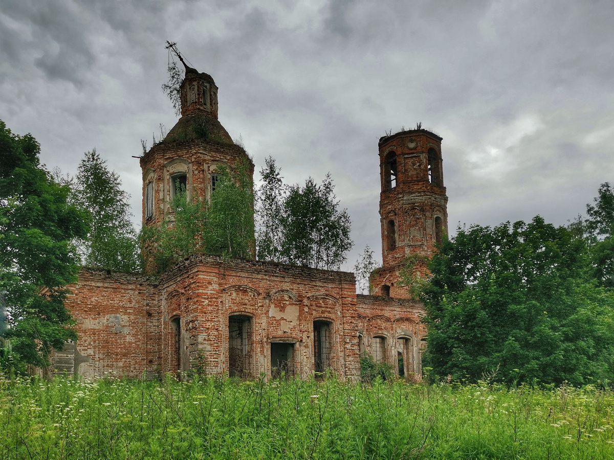 Висляево, Успенская церковь