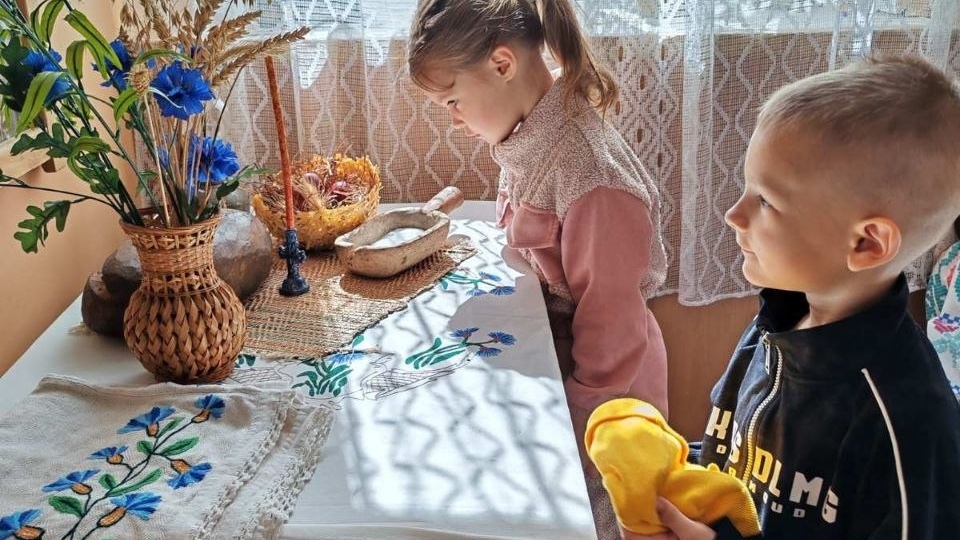 Сегодня в средней школе №3 было по-настоящему шумно и душевно! К нам в гости пришли самые маленькие, но очень любознательные исследователи