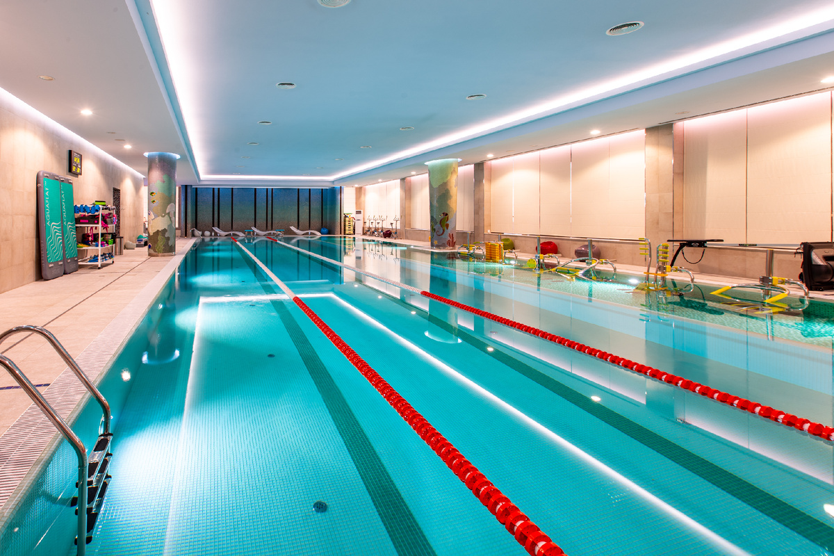 25 метров кристальной чистоты: бассейн Luciano Wellness & SPA Complex, где вода дарит только здоровье.