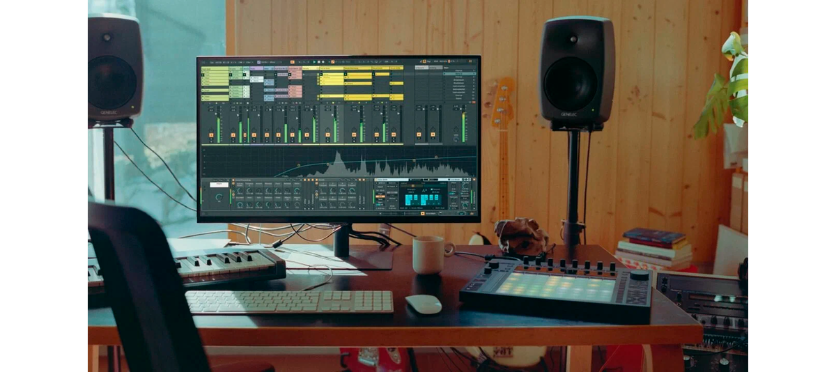 Пример домашней студии, с использованием Ableton Live.