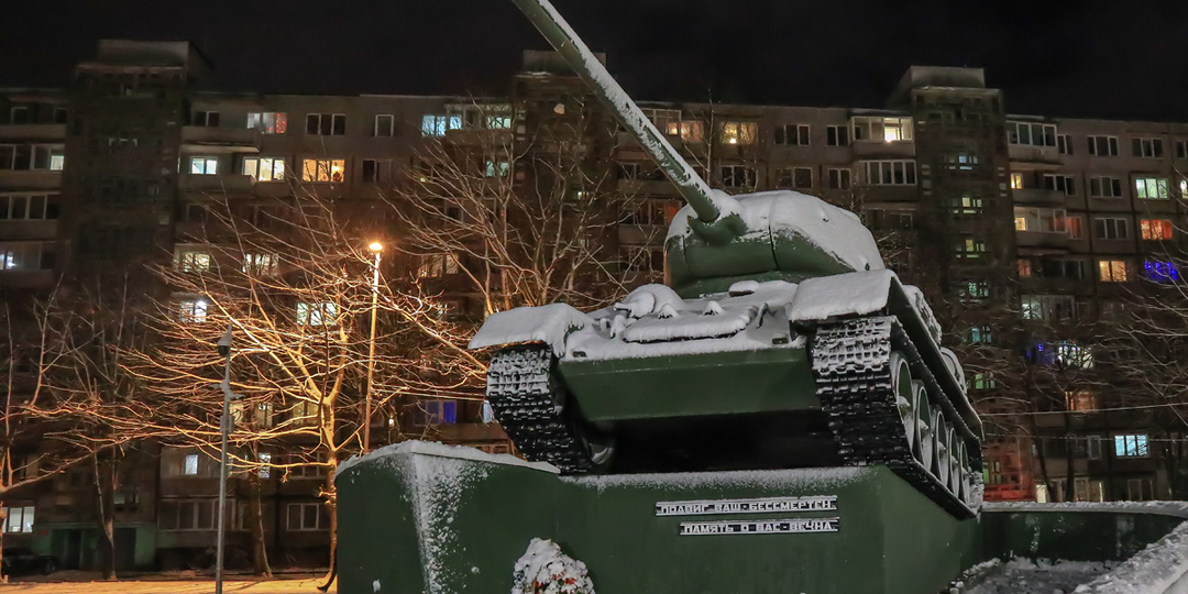 Памятник легендарному Т-34 в Калининграде