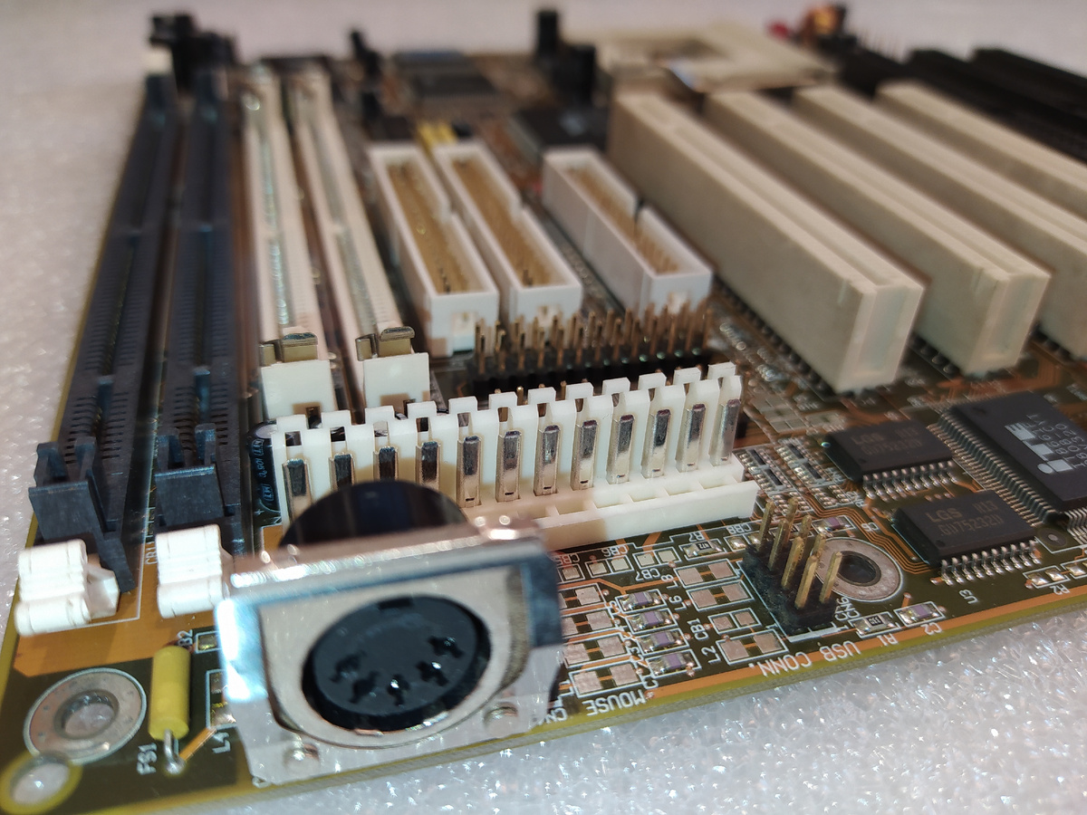 LUCKY STAR 5V-1A VER. 2.0 socket7 