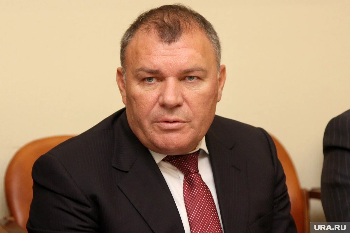     Депутат Госдумы Александр Ремезков определился с кандидатурой партийного куратора выборов в ХМАО
