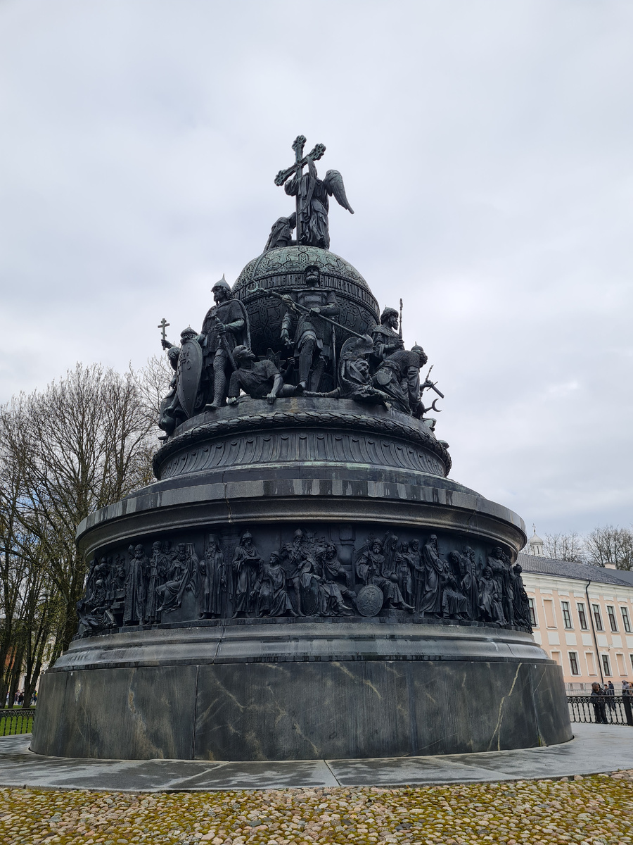 Памятник Тысячелетие России в Великом Новгороде
