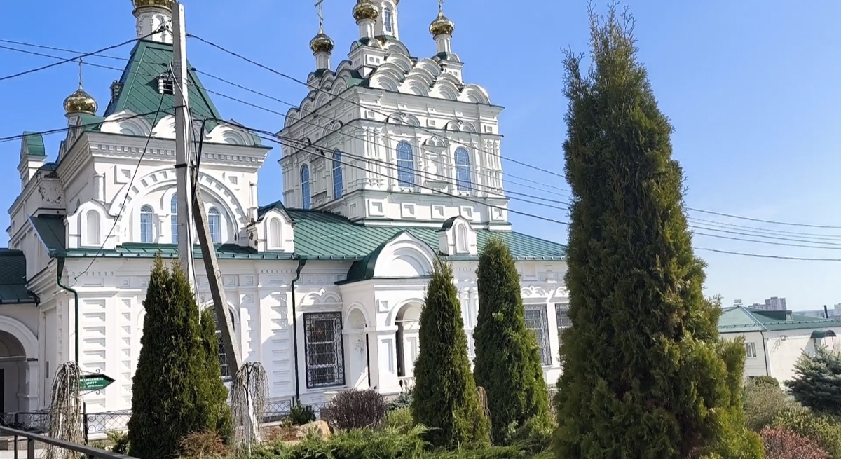 Фото автора. Свято Троицкий женский монастырь. С него начался наш второй день путешествия по Пензе. 