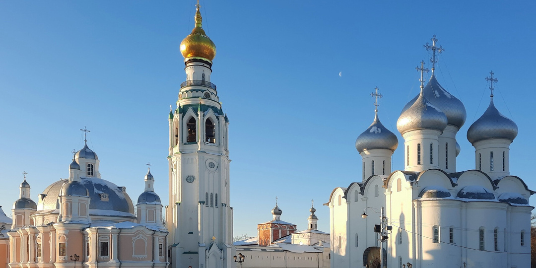«Русская красавица в европейском наряде» — поднялась на колокольню Вологодского Кремля