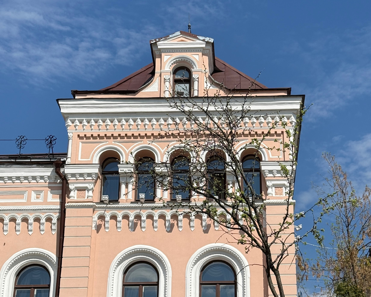 Это конечно не Ехо, а Москва. Но с некоторых ракурсов она ни чуть не хуже.