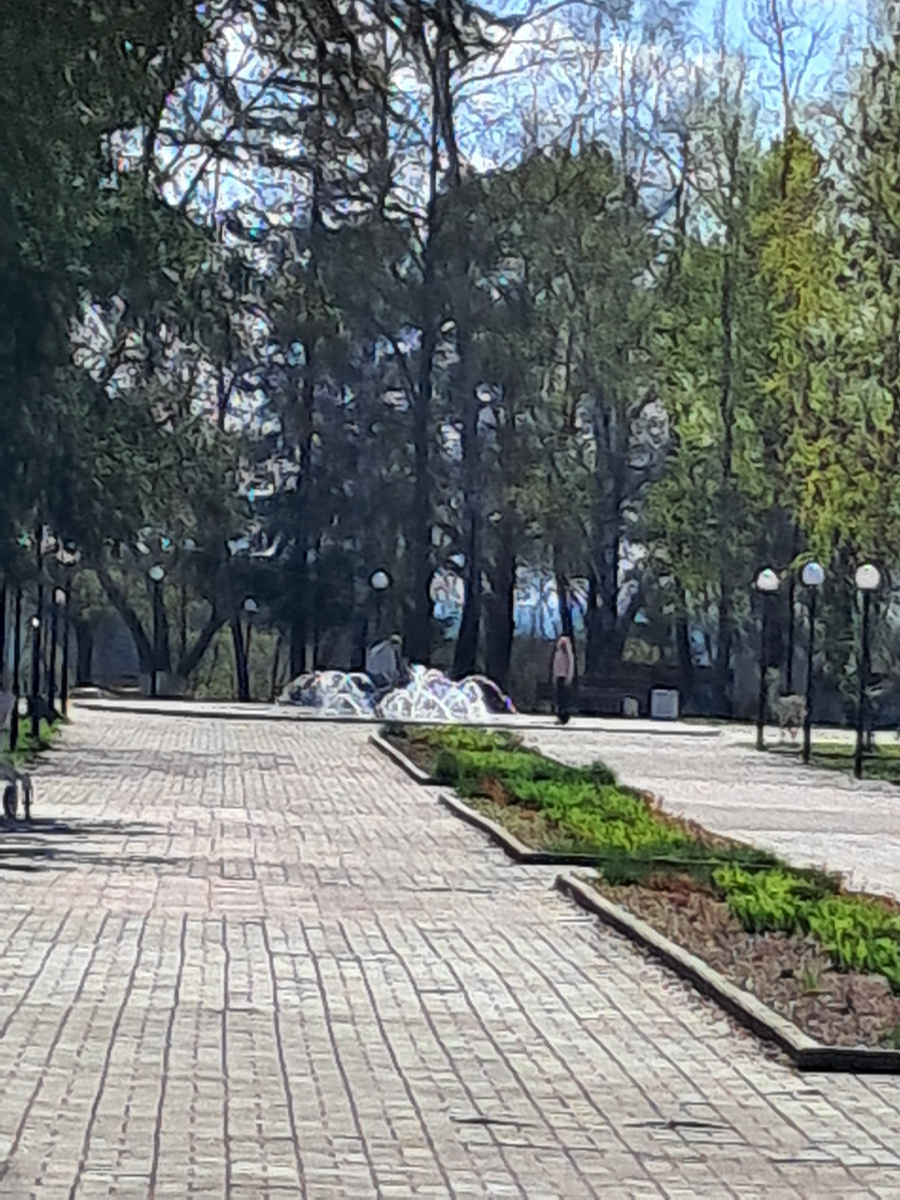 Городской парк и фонтан.