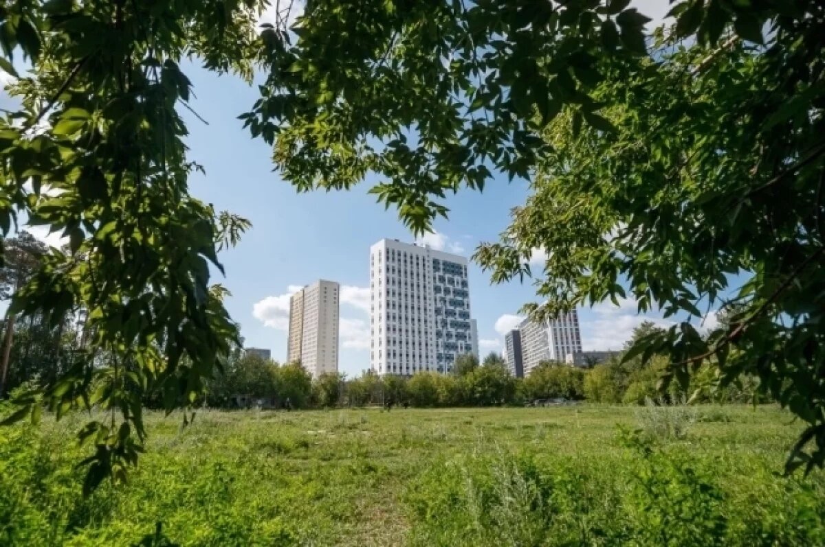    В Екатеринбурге появились Аллея Волонтеров и сквер Генерала Устинова