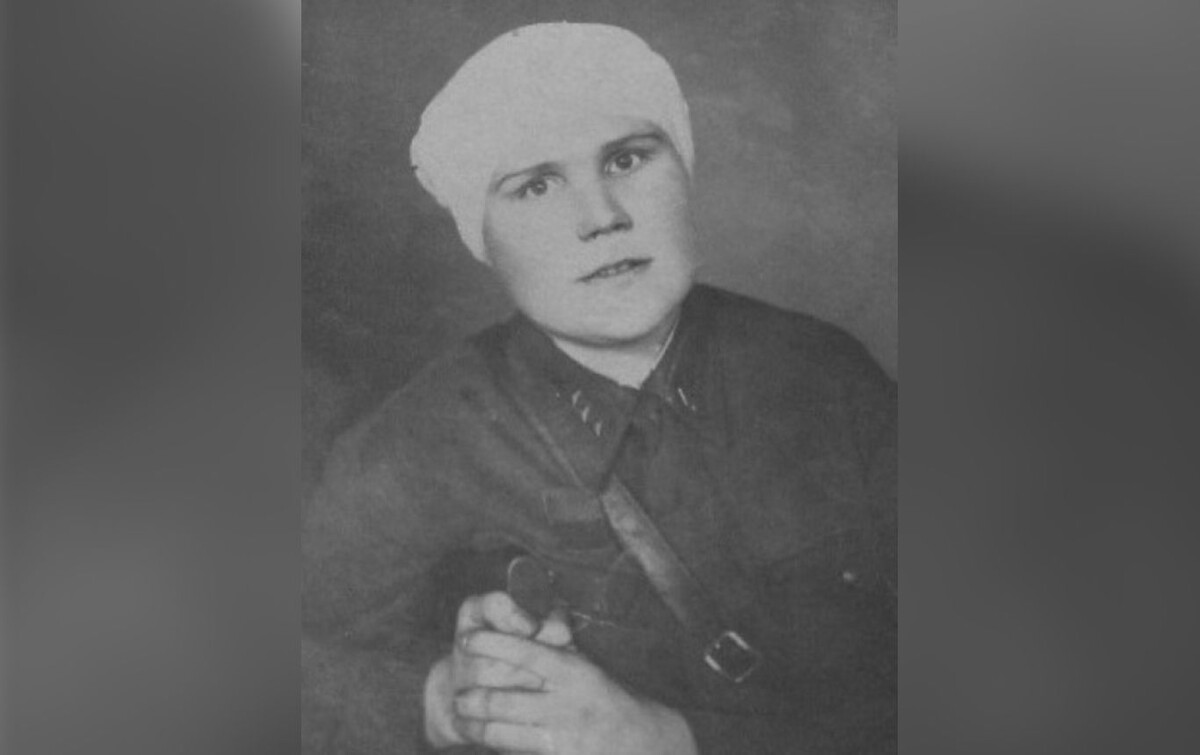    Зинаида Туснолобова, фронтовая медсестра. 1941 год