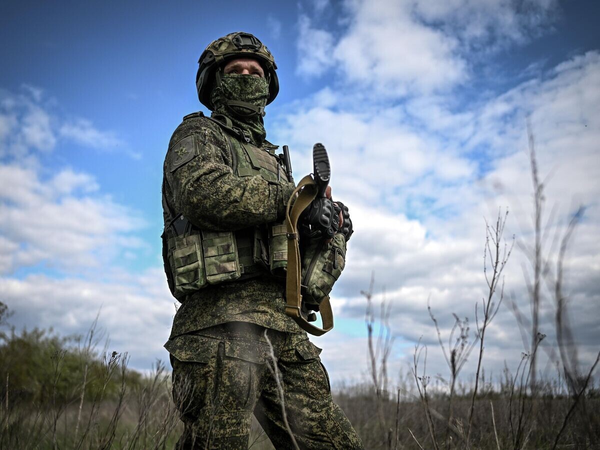    Боевая работа 34-й артиллерийской дивизии на Харьковском направлении СВО | © РИА Новости / Сергей Бобылев