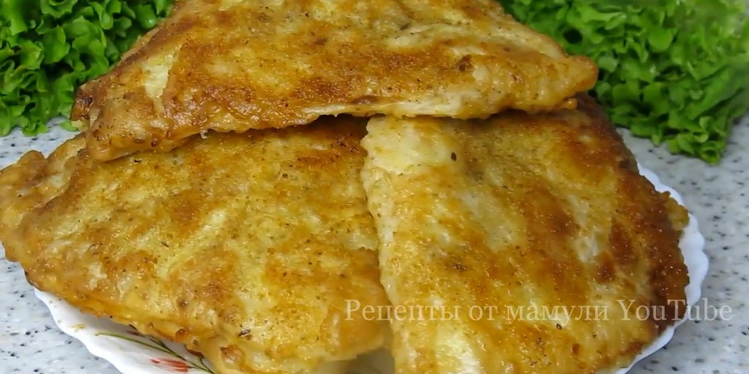 У нас это капустные чебуреки, необычные и вкусные. Очень рекомендую.