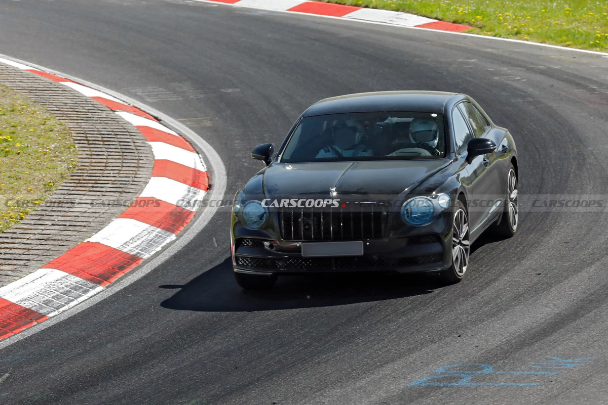    Bentley Flying Spur обновляется в стиле Continental GT