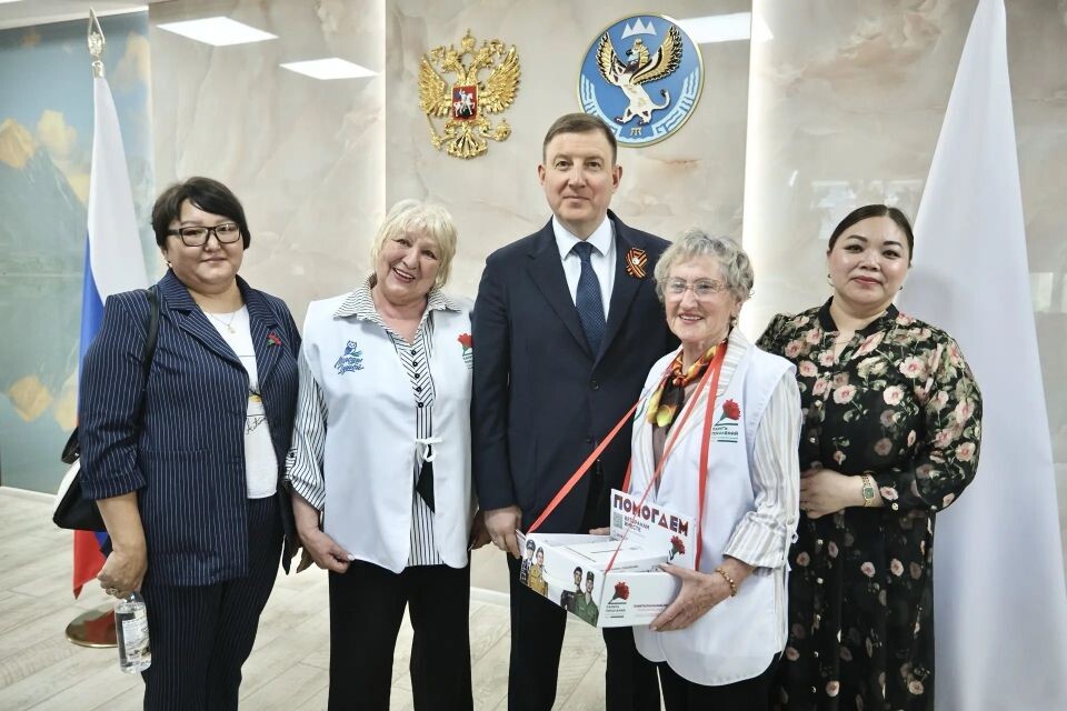    Андрей Турчак поучаствовал в акции "Красная гвоздика". Источник: t.me/turchak_andrey